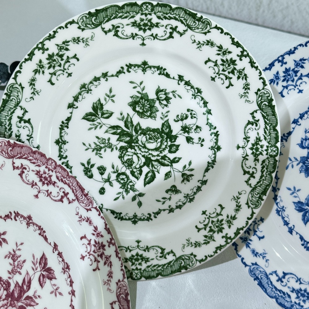 Dinner-Set im Retro-Nordic-Sti – Kitchen Appliances Luxury Bewertung und Preis